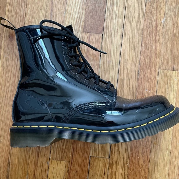 Dr Martens 1460 Black Patent Leather Combat Boots Women Size 8 - Picture 10 of 16